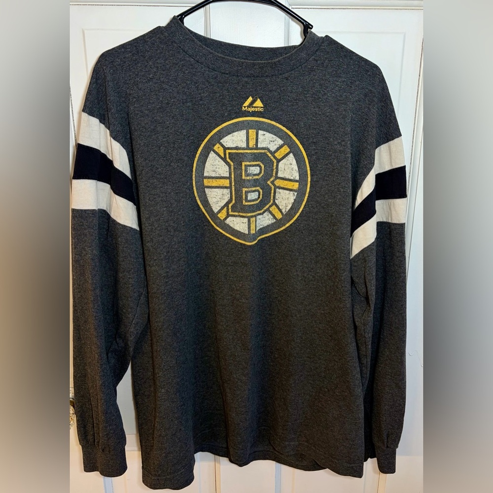 Boston Bruins Majestic Long Sleeve Shirt Womens L Gray NHL Graphic Tee